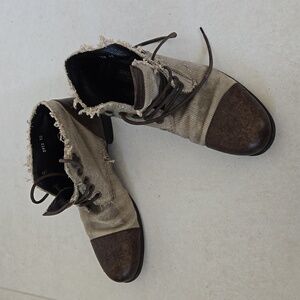 Dolce & Gabana mens cap toe boots